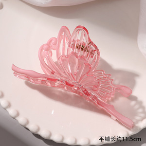 Vente en gros de pinces à cheveux transparentes en forme de papillon, pinces à cheveux en plastique pour femmes, fabricant d'accessoires pour cheveux sur mesure - Product Image 4