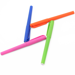 Stylo gel en plastique à prix abordable, livraison directe d'usine, avec une largeur d'écriture de 0,5 mm, pour les étudiants - Product Image 6