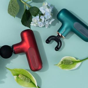 2026 Professional 4 Heads Deep Tissue Percussion Vibrating Body Facial Muscle Mini Massage Gun with <b>Heat</b> and Cold - Product Image 4