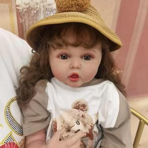 Nouveauté Offre Spéciale 22 pouces <span class=keywords><strong>Bebe</strong></span> Reborn réaliste poupée en vinyle souple modèle de mode réaliste jouet pour filles cadeau parfait - Product Image 4