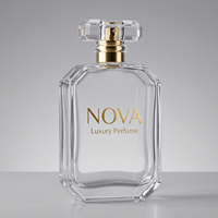 Flacon de parfum en verre plat de luxe 30ml 50ml 100ml, base lourde, atomiseur à pompe à brume fine, logo personnalisé OEM ODM, gravure mate