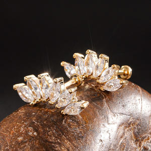 Orecchini a polsino dorati E4469 con cristalli taglio marquise e strass, montatura a griffe, gioielli da festa alla moda da donna, in lega, stile classico - Product Image 5