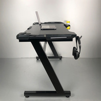 Usine Offre Spéciale bureau d'ordinateur en forme de Z salle de course finition Table de jeu avec porte-gobelet et porte-écouteurs
