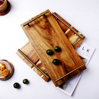 Plateau rectangulaire en bois personnalisé, assiettes de service pour desserts et sushis, assiette en bois japonaise avec poignée en métal