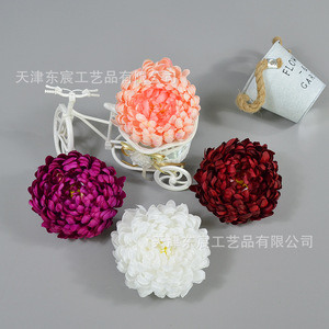 Flores de Crisantemo Artificiales Dongchen Crafts de 12 cm, de Tela de Seda, Grandes y en Capas, para Decoración de Bodas, Hogar y Fotografía - Product Image 3