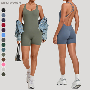 Top de mujer <span class=keywords><strong>sexy</strong></span>, transpirable, de secado rápido, ligero, de alta elasticidad, sin espalda, con tirantes cruzados ajustables y escote en U profundo, que realza las líneas de glúteos. - Product Image 1