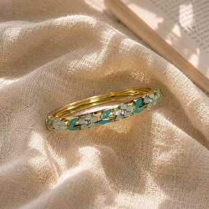 Nouveau bracelet en émail de style chinois rétro, inspiré des palais, avec motif goutte d'huile, bijou de main distinctif et tendance, style antique - Product Image 5