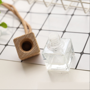 Fábrica superventas cuadrado 7ml 8ml 10ml coche Perfume botella de vidrio vacío colgante difusor botella cuadrada coche ambientador botella - Product Image 6