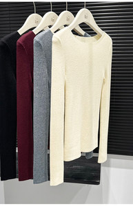 Maglione da donna a collo alto, slim fit, a maniche lunghe, senza cuciture, leggero. - Product Image 4