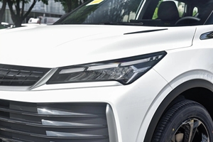 โรงงานผลิตรถยนต์ใหม่ราคาถูก ปี 2026 สำหรับ Coolray L 1.5T 7DCT พวงมาลัยซ้าย 5 ประตู รถ SUV สำหรับครอบครัว มาตรฐานยูโร 6 พร้อมแร็คหลังคาโลหะ เครื่องยนต์เบนซิน - Product Image 5