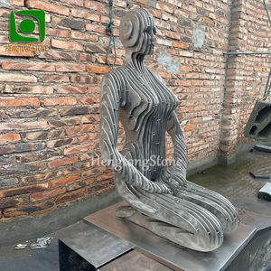 Décor de jardin extérieur Grand miroir en métal poli Sculpture d'homme de disparition abstraite en acier inoxydable - Product Image 5