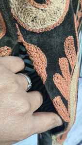 Chaqueta de terciopelo Suzani larga estilo vintage, elegante y casual para mujer, abrigo de invierno bordado a mano, cárdigan acogedor, vestido playero. - Product Image 5