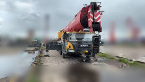 รถเครนบรรทุกซันนี่ 160 ตัน ปี 2021 รุ่น STC1600T8 พร้อมบูม 8 ท่อน เครื่องยนต์ เกียร์ กล่องเกียร์ PLC และมอเตอร์ ชิ้นส่วนหลัก - Product Image 3