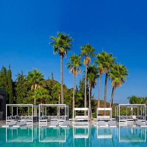 Precio de fábrica Marco de aluminio Cabaña Tumbona <span class=keywords><strong>Casa</strong></span> de vacaciones de lujo Jardín Dosel Daybed <span class=keywords><strong>Tumbonas</strong></span> - Product Image 3