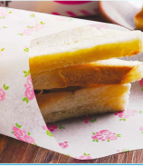 Papier d'emballage alimentaire en pâte de bois enduit anti-graisse avec logo personnalisé, papier ciré pour sandwichs