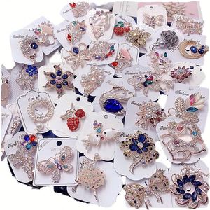 Broche de Flor de Aleación con Diamantes de Imitación de Moda para Hombres y Mujeres, Joyería Geométrica para Fiestas, Set a Granel de Regalo para Mujer - Product Image 2