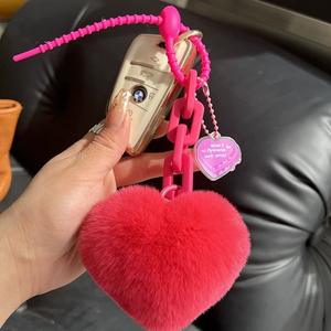 Porte-clés en peluche moelleux de style anime, écologique, en forme de cœur, pompon rose, doux, pour couple, porte-clés pour la Saint-Valentin - Product Image 2