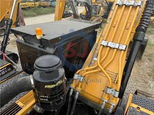 รถขุด Sany SY550H มือสอง |   ถังตักขนาด 55 ตัน 2.5 ลูกบาศก์เมตร |   รถขุดไฮดรอลิกแรงบิดสูง 37000 กิโลปาสคาล สภาพดี พร้อมใช้งาน - Product Image 3