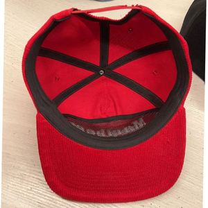 Casquette Snapback 5 Panneaux en Velours Côtelé avec Doublure Intérieure Respirante et Orifices d'Aération, Couronne Souple Personnalisable – Vente en Gros - Product Image 2
