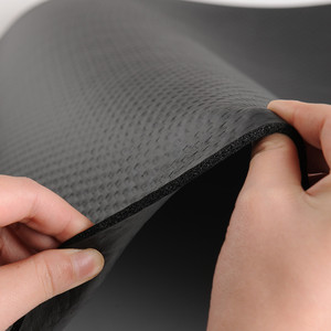 Tapete de yoga universal Yinguan resistente al agua, hecho de NBR, para entrenamiento físico, fabricado en Camboya. - Product Image 6