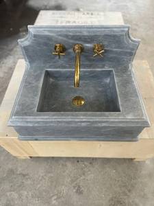Lavabo de Mármol Gris para Montar en la Pared, Lavabo de Baño de Piedra Natural Hecho a Mano con Revestimiento, Acabado Pulido/Afilado Duradero - Product Image 2