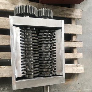 Broyeur de recyclage de caoutchouc à double arbre, déchiqueteur haute capacité pour plastique et métal, pompe à engrenages pour un broyage efficace à double arbre D - Product Image 2