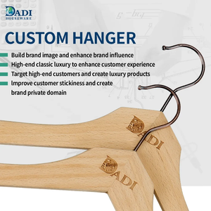 Cintres de style néerlandais pour les magasins de vêtements français et les maisons de style français, personnalisables - Product Image 6