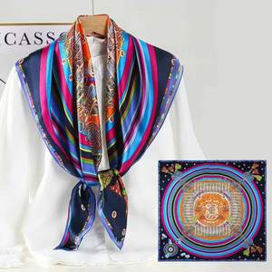 ผ้าพันคอไหมสั่งทำพิเศษ ผ้าพันคอไหมสี่เหลี่ยมจัตุรัสขนาด 90x90 ซม. ลายพิมพ์ดอกไม้ น้ำหนักเบา โปร่งสบาย เหมาะสำหรับเป็นของขวัญ - Product Image 6