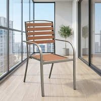Chaises en métal nordiques modernes, confortables, imperméables, empilables, à bas prix, pour les jardins, les parcs, les villas, les entrepôts