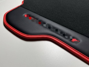 Tapis de sol en nylon personnalisés épaissis pour Ferrari GTC4 Lusso T <span class=keywords><strong>V8</strong></span> V12 Shooting Brake, couleur et <span class=keywords><strong>logo</strong></span> personnalisés, tapis de sol - Product Image 2