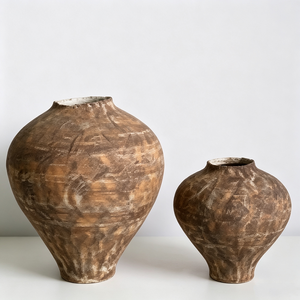 Set di Vasi in Ceramica Intagliati a Mano con Effetto Terra Screpolata Marrone, Decorazione Rustica Costiera per Tavolo in Legno - Product Image 6