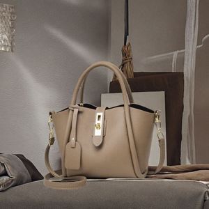 Nouveauté Sac messager en cuir véritable aztèque fait main pour femme Sacoche élégante pour ordinateur portable style - Product Image 3