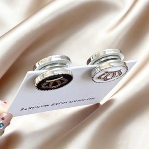 Magnets pour hijab, boucles pour foulards en soie, noir et blanc, Moyen-Orient, transfrontalier, pour femmes, fixation antidérapante, décontracté, quatre saisons, mode - Product Image 5