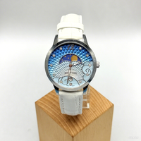 Montre en acier inoxydable pour femme, cadran bleu lune, bracelet en cuir blanc, quartz, étanche, design haut de gamme, élégance classique, vente en gros