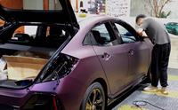 Film Vinyle Adhésif Mat Violet pour Covering Automobile – Vente en Gros – Autocollant Imperméable pour Voiture