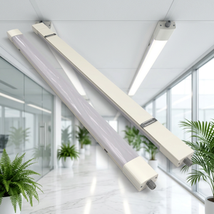 Luminaire LED Slim Tri-proof 600mm 30W IP65 Étanche avec Détecteur de Mouvement Sans Scintillement pour Bureau, Industrie et Entrepôt - Product Image 1