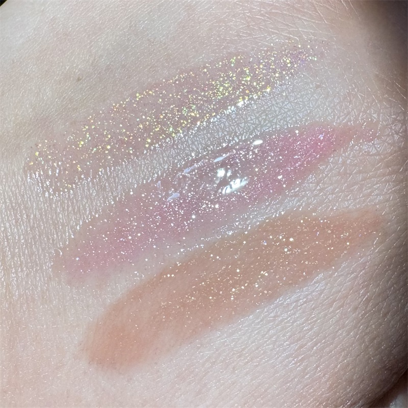 transparent lip gloss