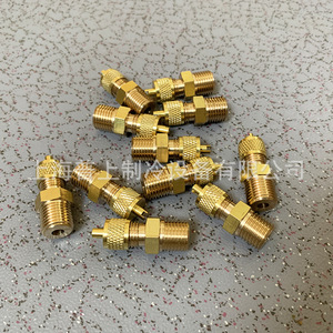 วาล์วทำความเย็นเซี่ยงไฮ้ปูตง ข้อต่อทองเหลืองเกลียวนอกขนาด 1/4 นิ้ว NPT สำหรับระบบปรับอากาศคอมเพรสเซอร์ - Product Image 3