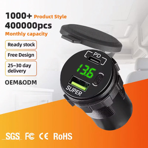 Chargeur de voiture 30W PD avec double port USB-A et Type-C et écran numérique, direct usine, pour commandes en gros - Product Image 1