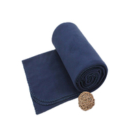 Vente chaude d'usine Couverture de voyage moderne en polyester 100% ignifuge de couleur personnalisée avancée Couverture de canapé de voyage Couverture de voyage pour les quatre saisons