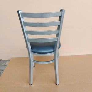 Starbuck Design Restaurant Silla <span class=keywords><strong>de</strong></span> metal con marco negro y tapicería <span class=keywords><strong>de</strong></span> asiento azul marino para el hogar Oficina Hotel Apartamento en venta - Product Image 3