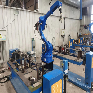 Solution d'atelier pour robots de soudage automatisés avec torche Fanuc - Product Image 6