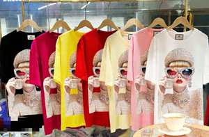 Maglietta Vintage da Donna con Stampa Biancaneve e 'Bad Girl' - Stile Casual con Collo Tondo - Vendita all'Ingrosso dalla Cina - Product Image 6