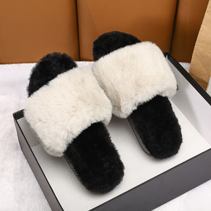 Pantoufles en fausse fourrure pour femmes, chaussures d'intérieur chaudes à semelle épaisse, à une sangle, couleur unie, à enfiler, confortables, décontractées, pour l'hiver - Product Image 3
