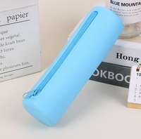 Nouvel étui à stylos en silicone – Boîte de rangement créative pour étudiants, portable et simple, avec dégradé de couleurs