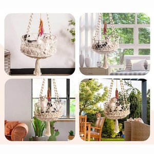 Hamaca de macramé para gatos de interior, cama colgante tejida a mano para ventana, cesta columpio, decoración boho para el hogar, incluye colchoneta. - Product Image 4