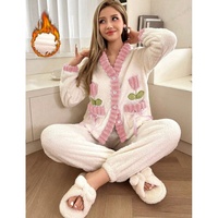 Lijia Kedatangan Baru Set Piyama Wanita Musim Dingin Tebal Bahan Coral Fleece Warna-warni Manis Model Tulip Kerah V Baju Tidur Pakaian Rumah Santai