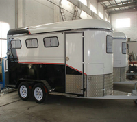 Remorque de transport pour 2/3/4 chevaux en acier et aluminium avec ventilation et remise à l'équipement