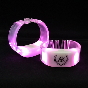 Đầy đủ pin sáng có thể thay thế từ xa đài phát thanh điều khiển không dây Đảng kiểm soát LED vòng đeo tay ánh sáng Quà tặng đám cưới cho khách - Product Image 3