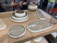 Juego de Vajilla de Diseño Francés en Blanco, Inspirado en el Estilo Blanco por Fuera y Gris por Dentro, Platos Principales Disponibles a Precios de Mayoreo